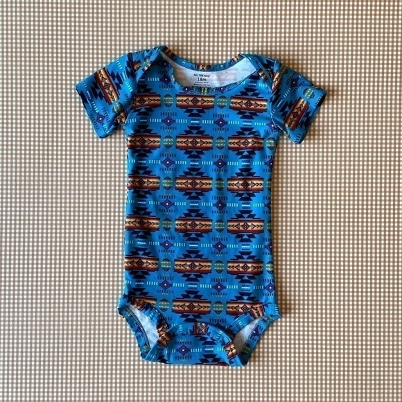 Tribal print stretchy onesie. Size 18 Months - Picture 1 of 13